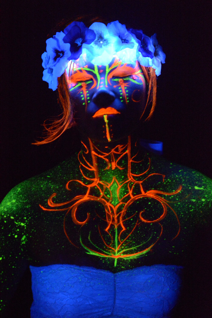 Black Light LED Headband Body Paint (21).JPG