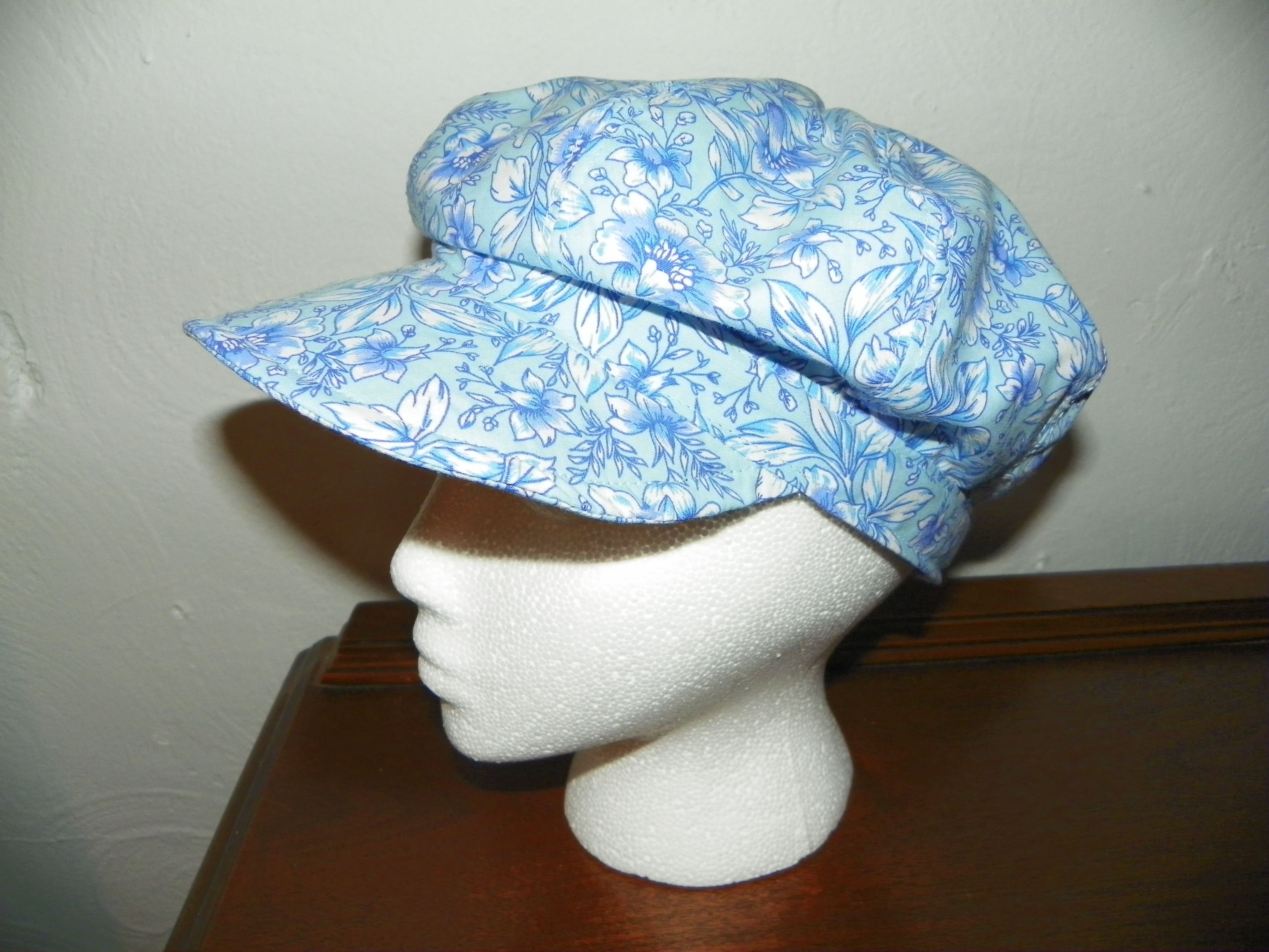 Blue newsboy cap 051.jpg