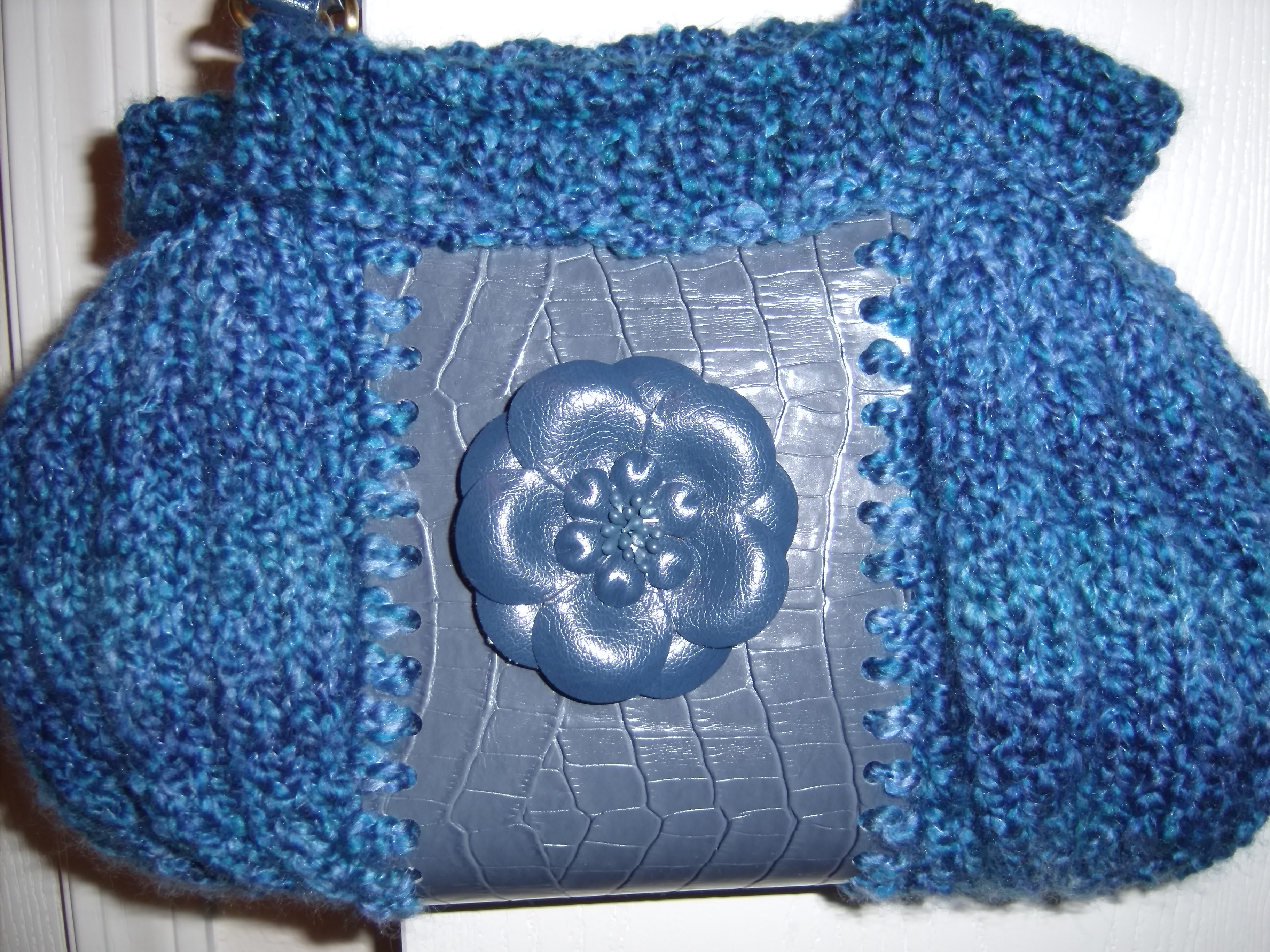 Blue purse 002.jpg