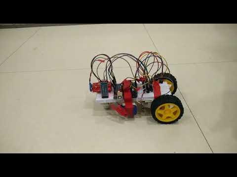 Bluetooth Arduino Car / By ROBOBOT; Components and code in the description box.