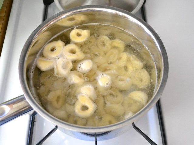 Boil-Tortellini.jpg