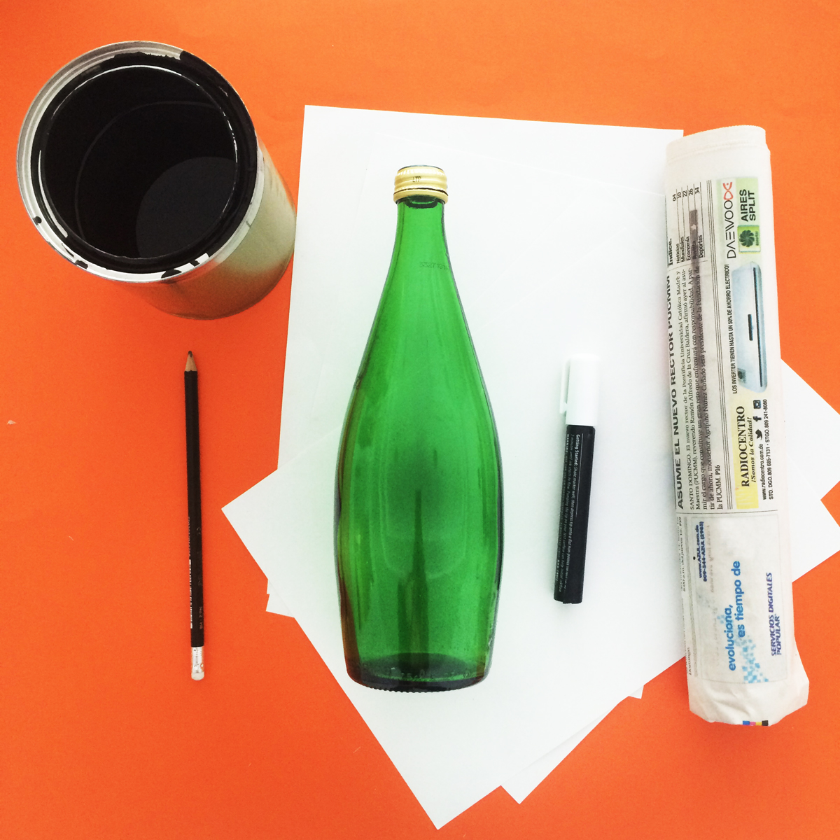Botella-Lettering-Tiza-DIY-Tutorial-RIE-Madres.jpg