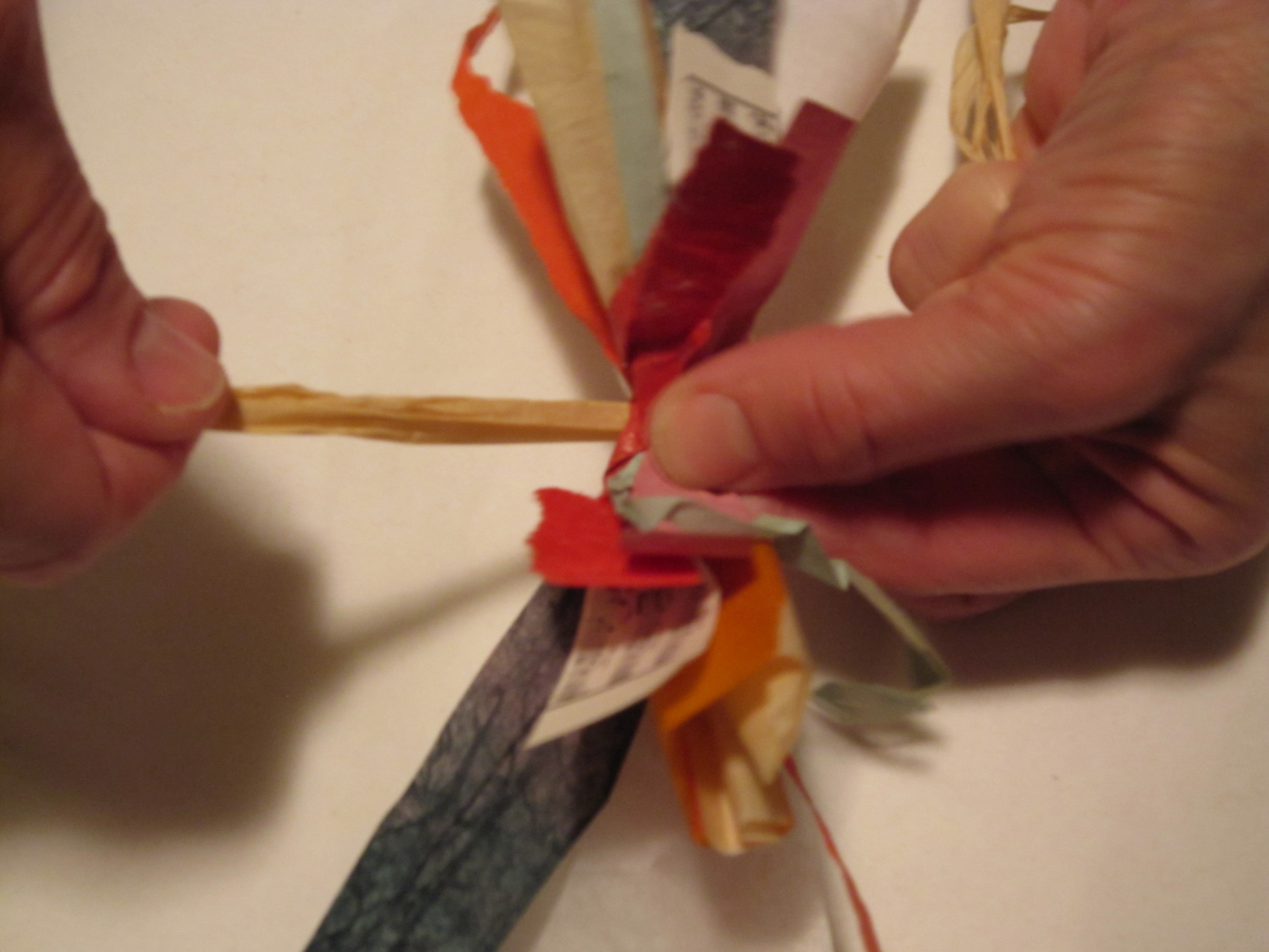 Bow Making for Giftwrap 024.jpg