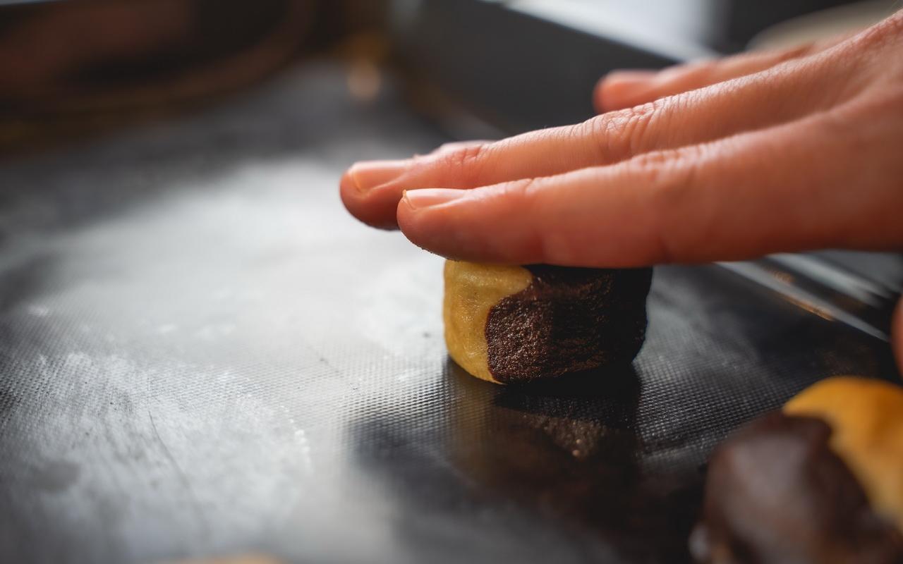 Brookies - Brownies And Cookies In One - Shaping 4.jpg