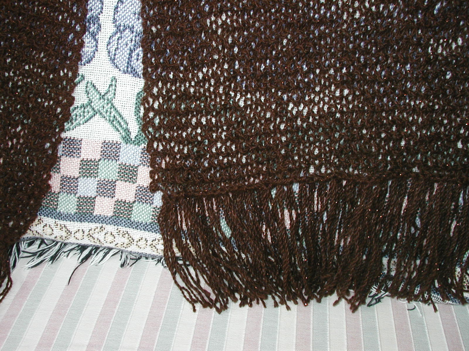 Brown alpaca shawl 003.jpg