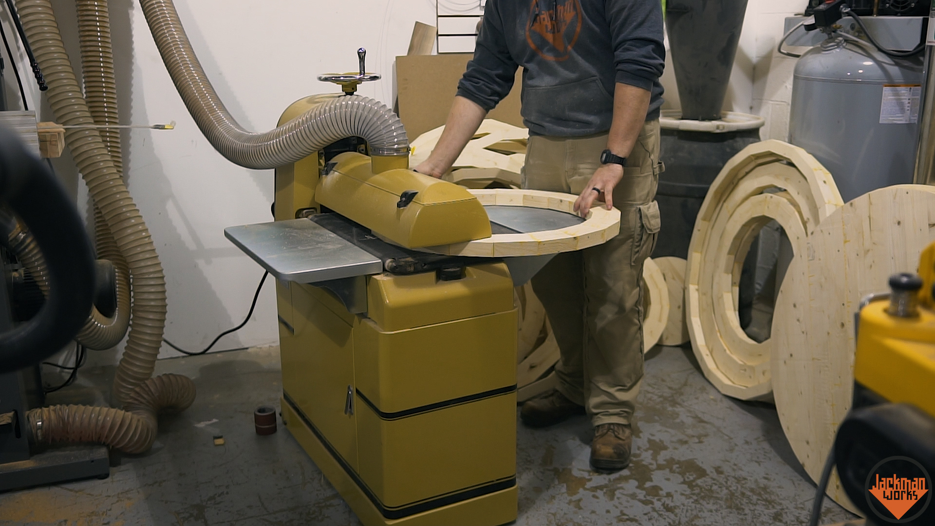 Building a giant baseball chair from 2x4s 15.jpg