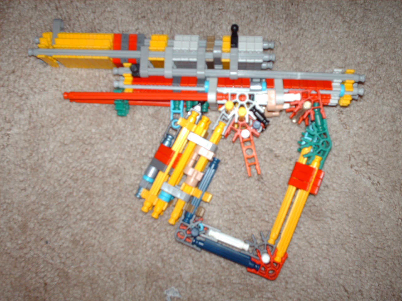 C:\Documents and Settings\Dave\My Documents\My Pictures\Knex AP2\Knex AP2 026.jpg