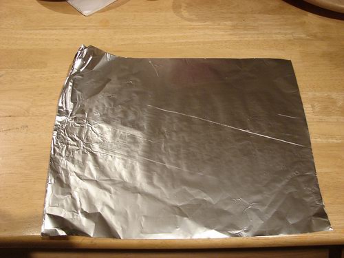 C:\Documents and Settings\Sam\Desktop\Instructable\2 lay foil.JPG