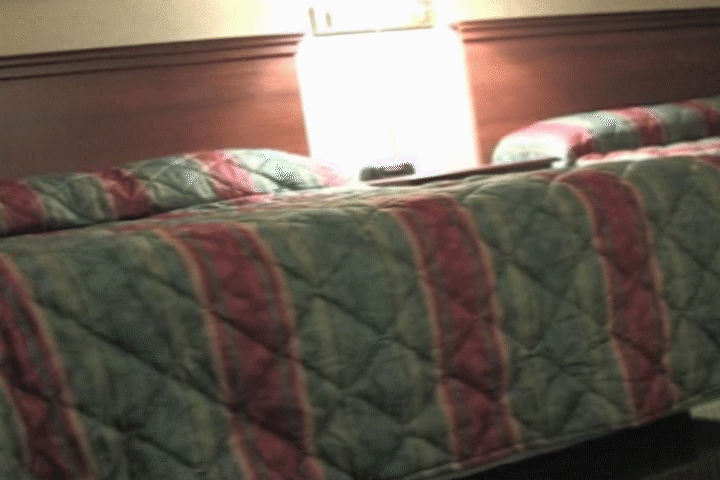 C:\instructables\hotel\bed01.gif