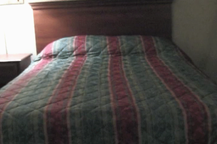 C:\instructables\hotel\bed02.gif