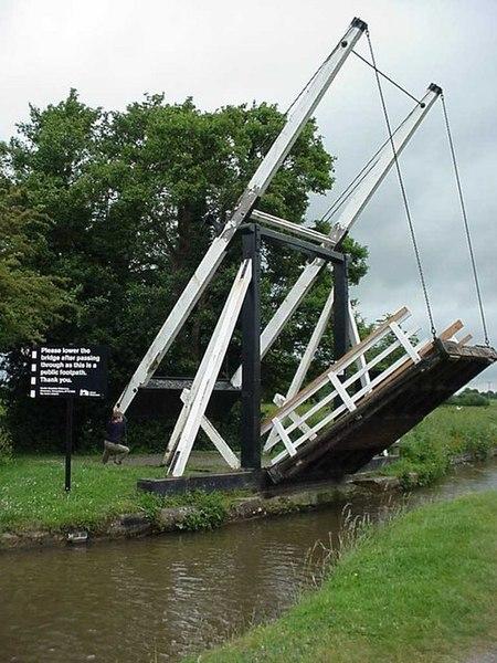 Canal Bridge 1.jpg