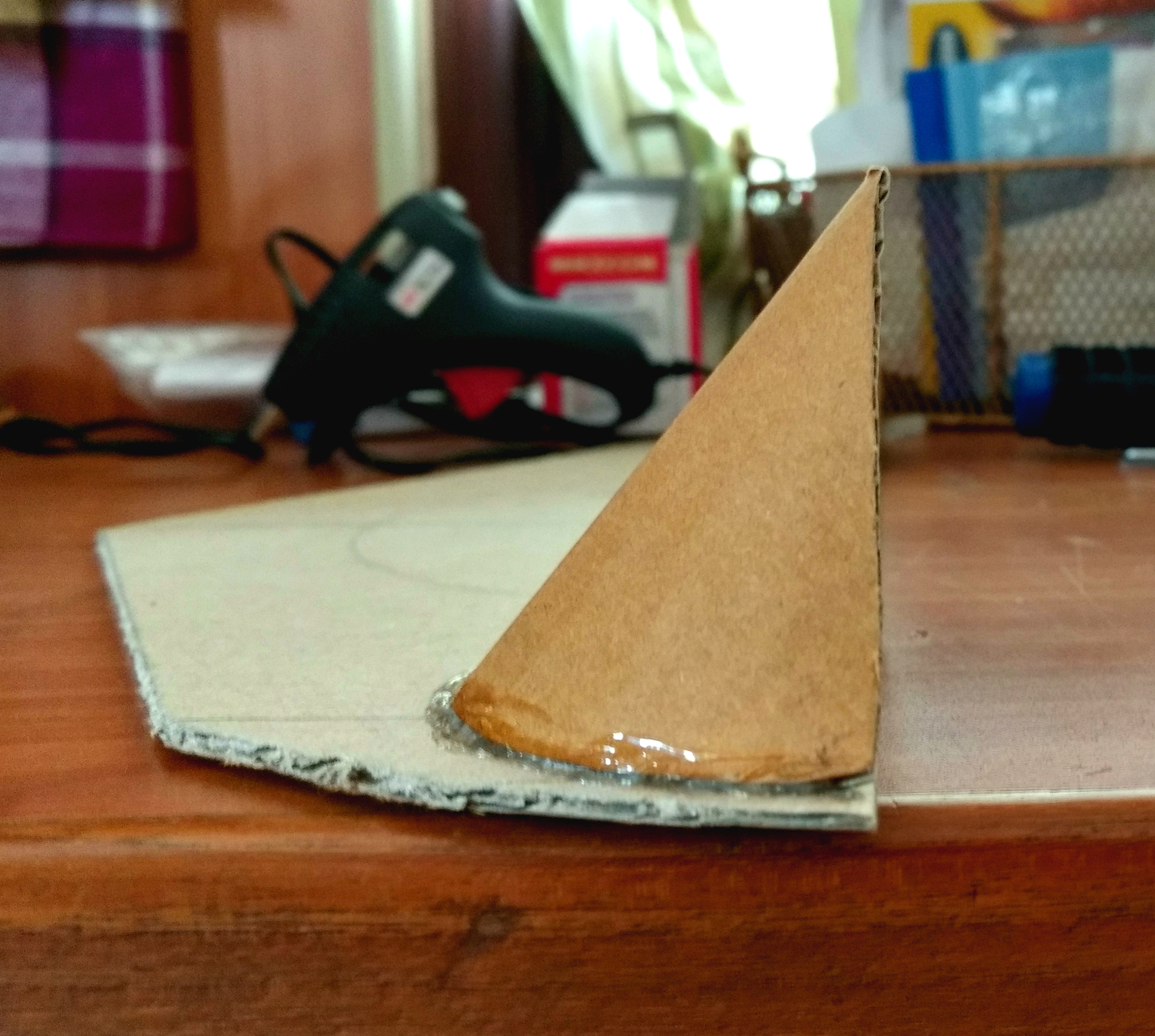 Cardboard Shelf Right Leg - Side.jpg