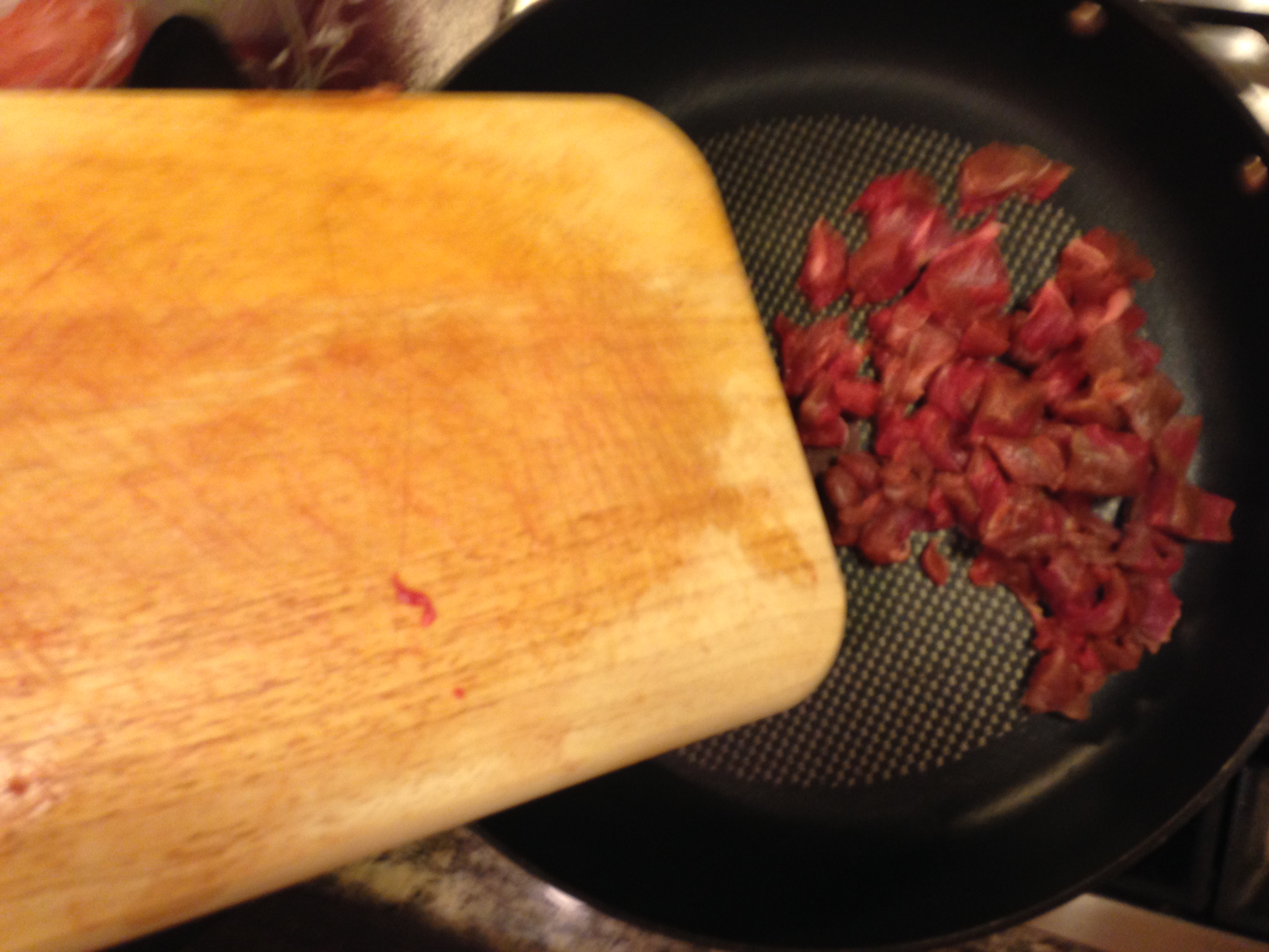 Carne Guisada_Cube Meat in Pan.JPG