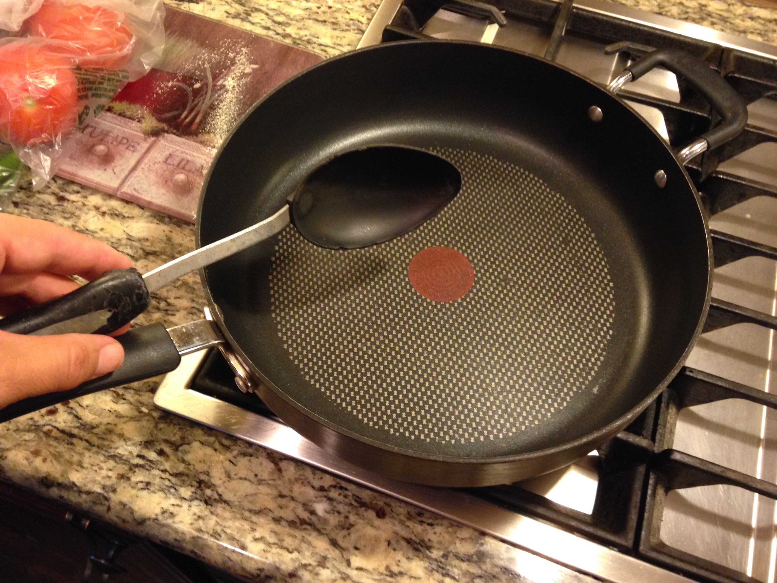 Carne Guisada_Pan and Spoon.JPG