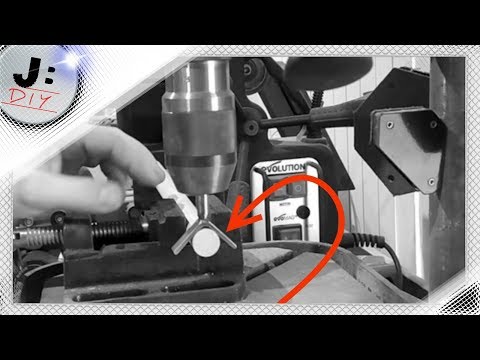 Centre drilling on drillpress with ease! (round bar centre finder)