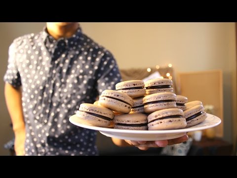 Chocolate Macarons (Macaron Monday Ep.1) | Josh Pan