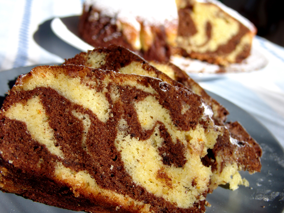 Chocolate-and-Vanilla-Marble-Cake-DSC05826.jpg