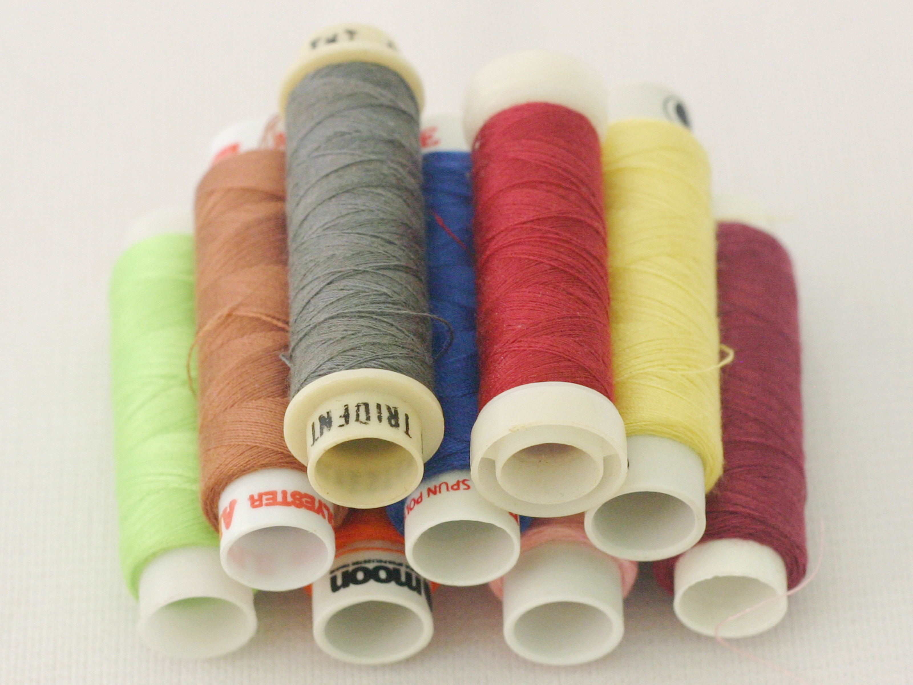 Choose-Sewing-Thread-Step-6.jpg