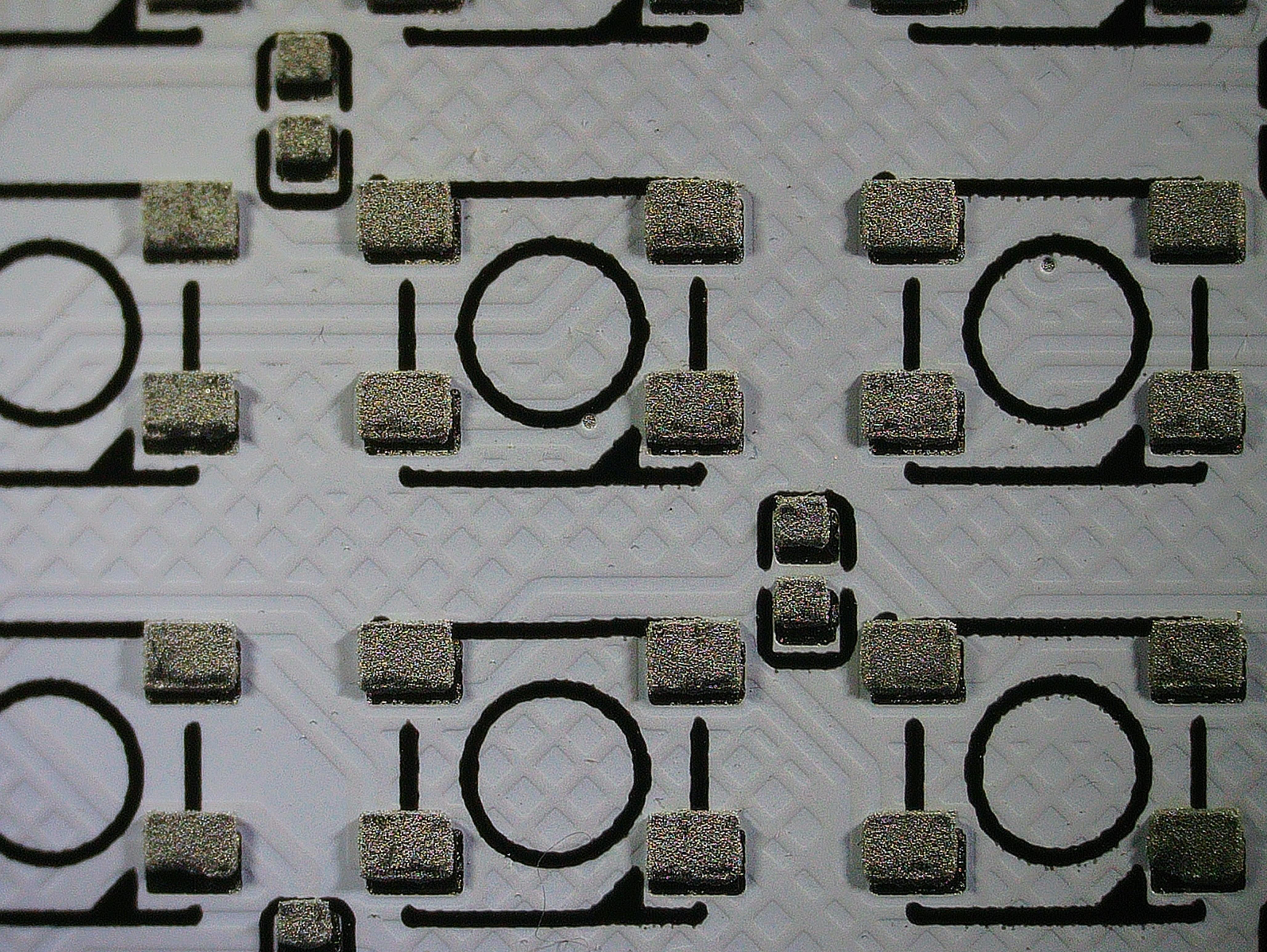 Closer look to the applied solder paste.jpg