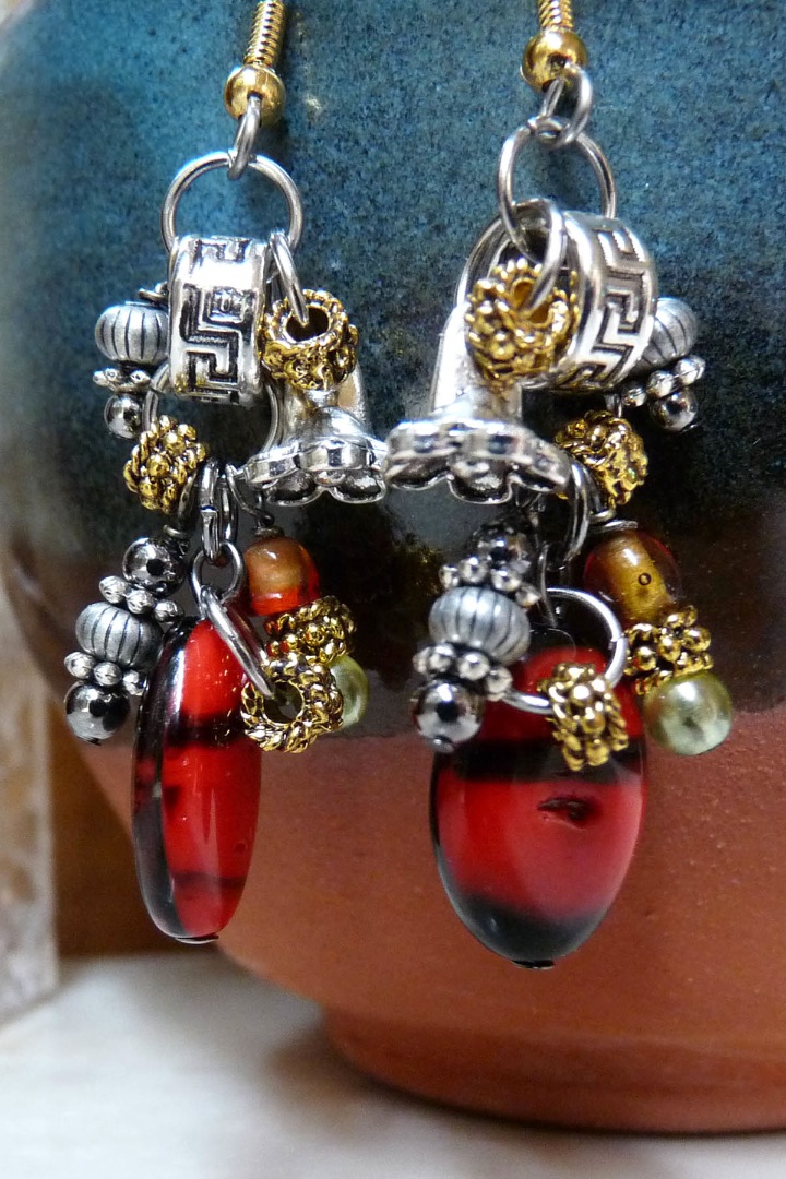 Cluster Earrings Red Black Hang LO.jpg