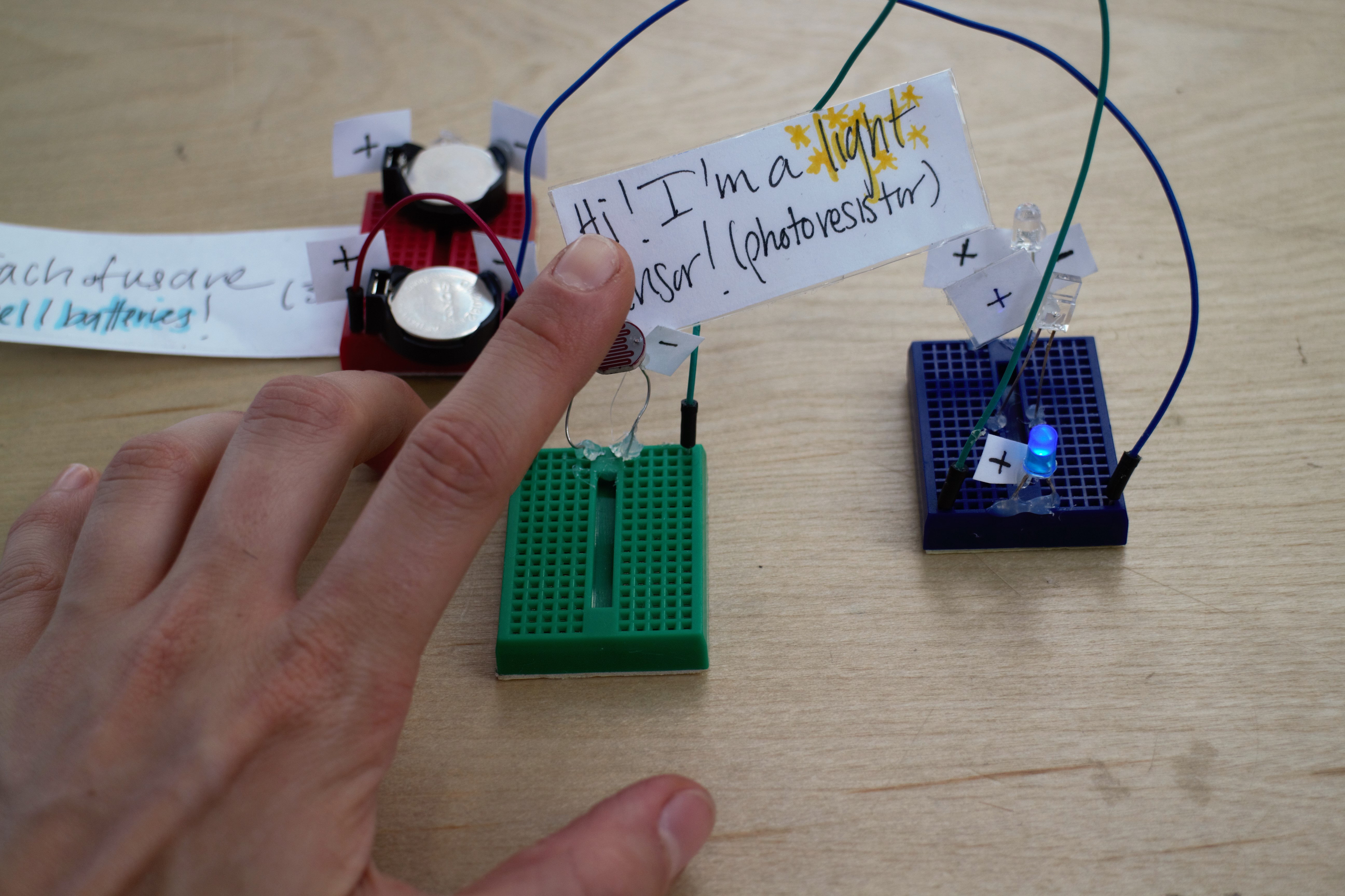 CoinCells-LED-Photoresistor_Uncovered.jpg