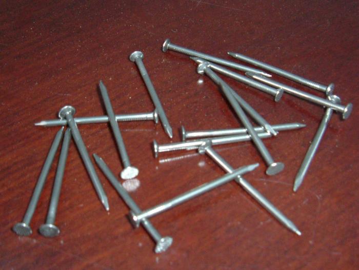 Common-Round-Iron-Wire-Nails.jpg