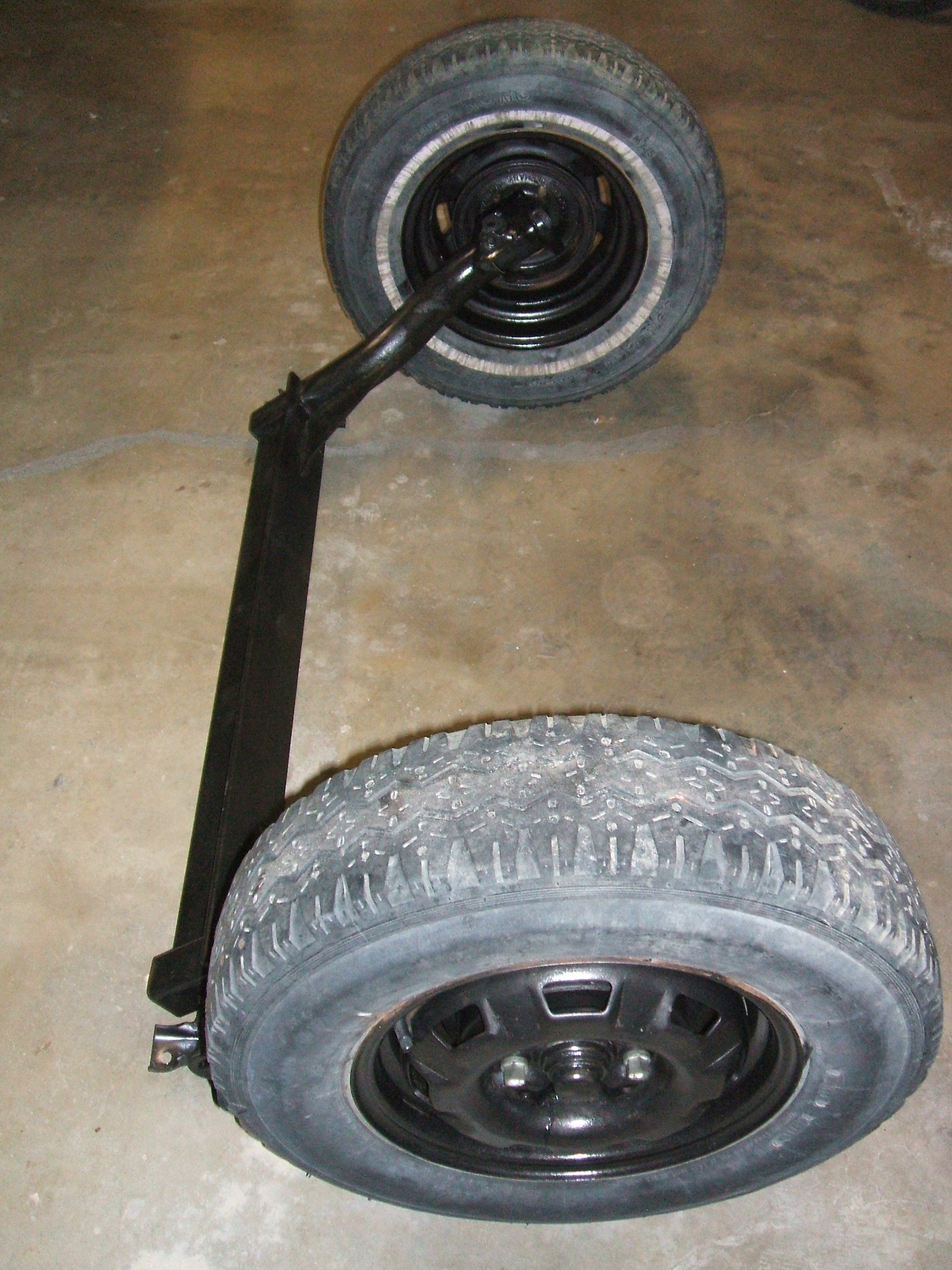 Completed axle with wheels.JPG