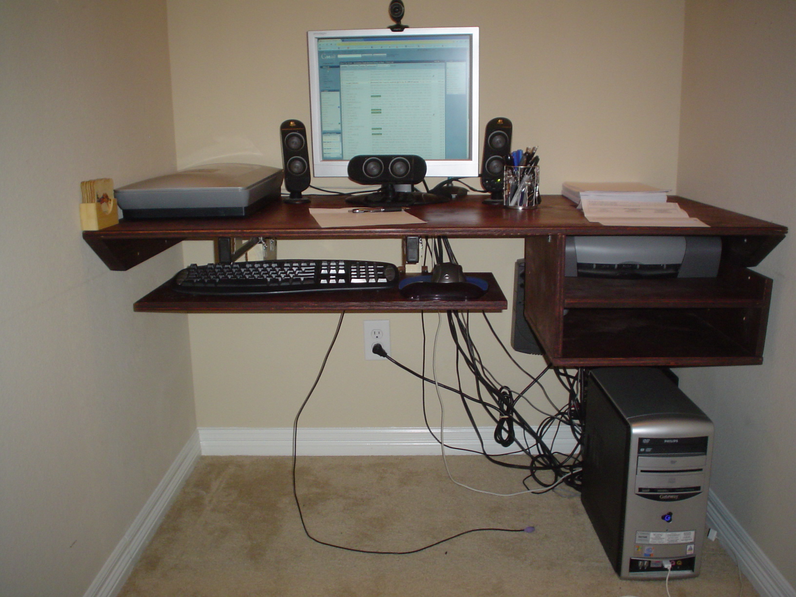 Computer Desk 034.JPG