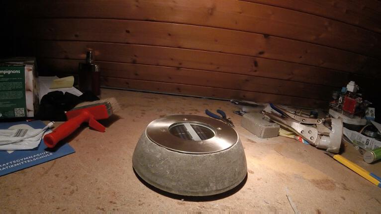 Concrete_solar_light_13.jpg