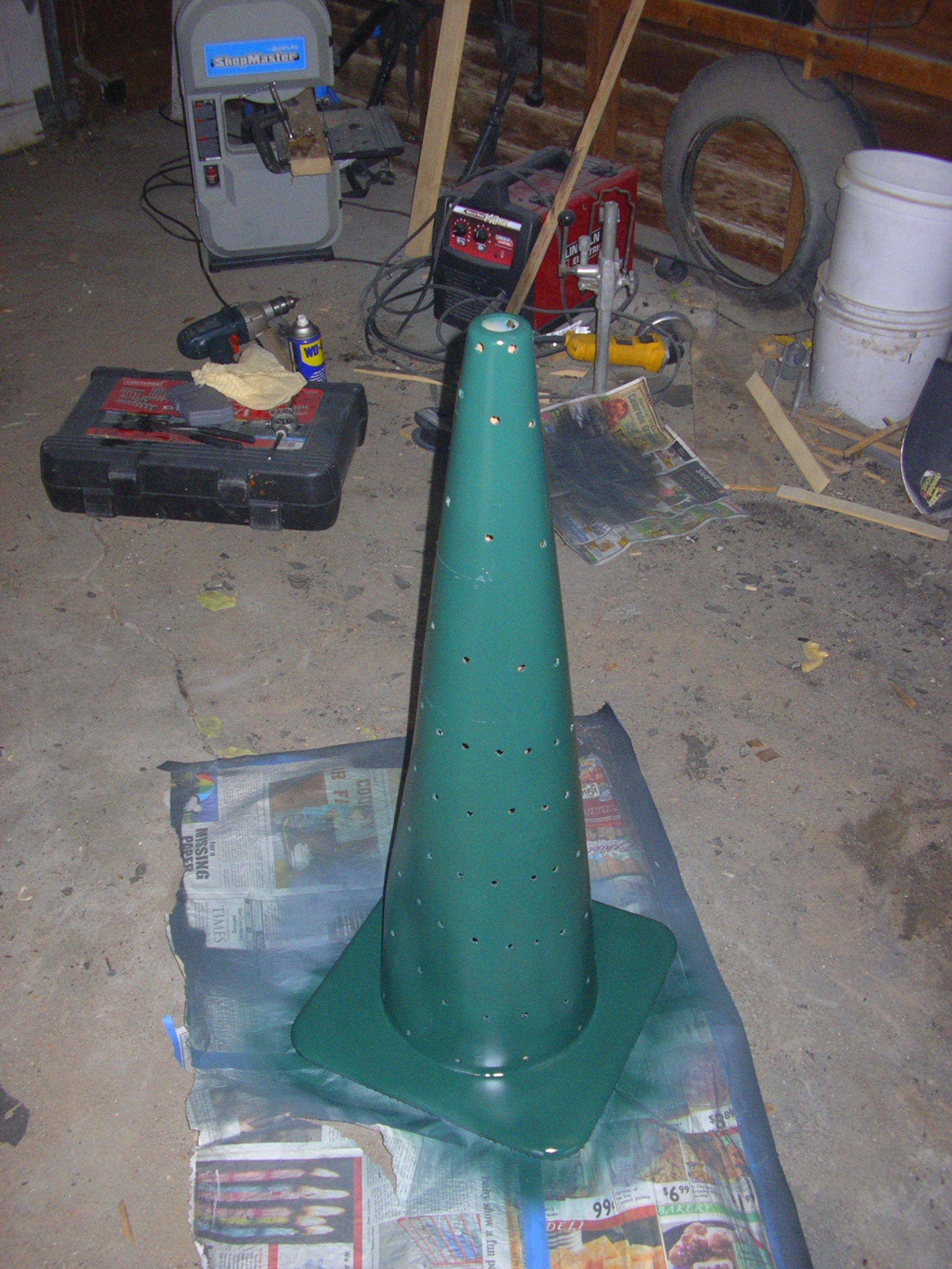 Cone Christmas Tree 018.JPG