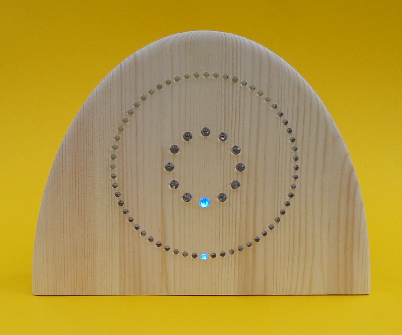 CountClock_CC_BY_Openproducts_-_Blue_01h01.jpg