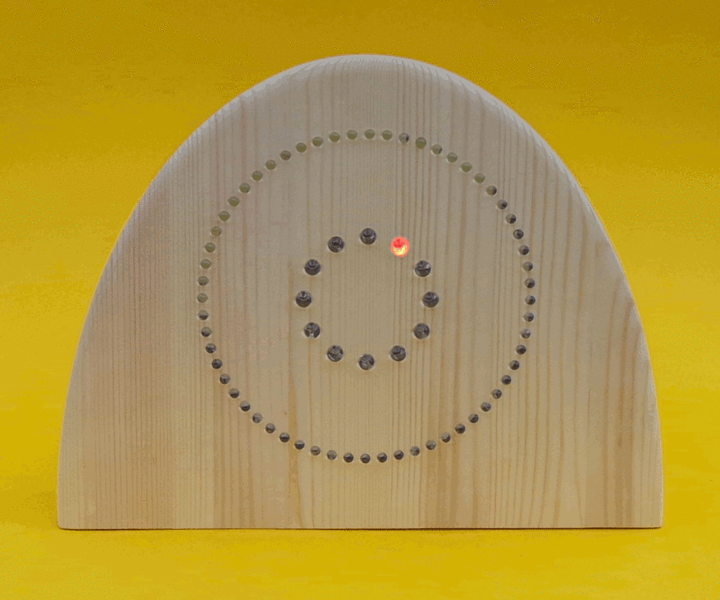 CountClock_CC_BY_Openproducts_-_Quarters.gif