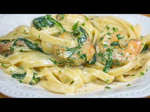 Creamy Spinach  Shrimp Alfredo with Bacon