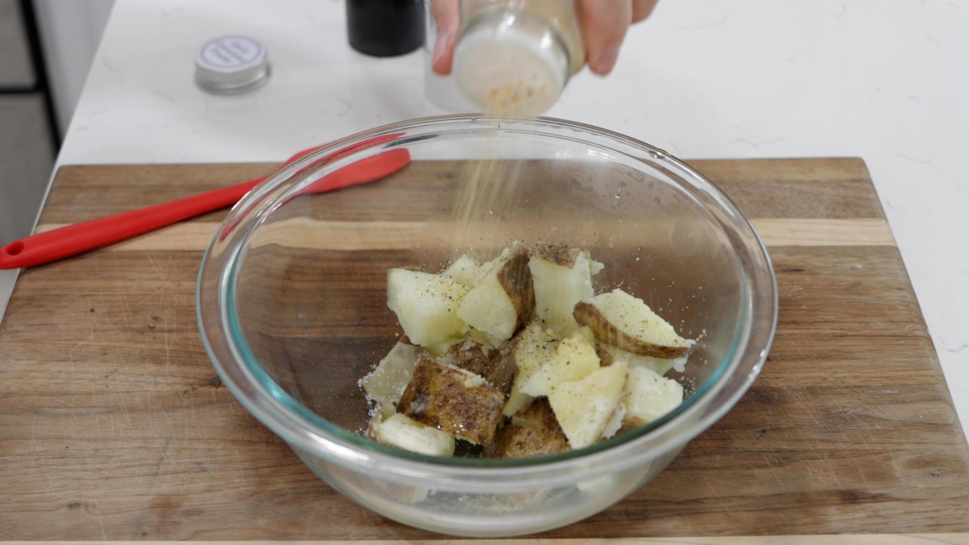 Crispy Air Fryer Potatoes.00_00_59_16.Still005.jpg