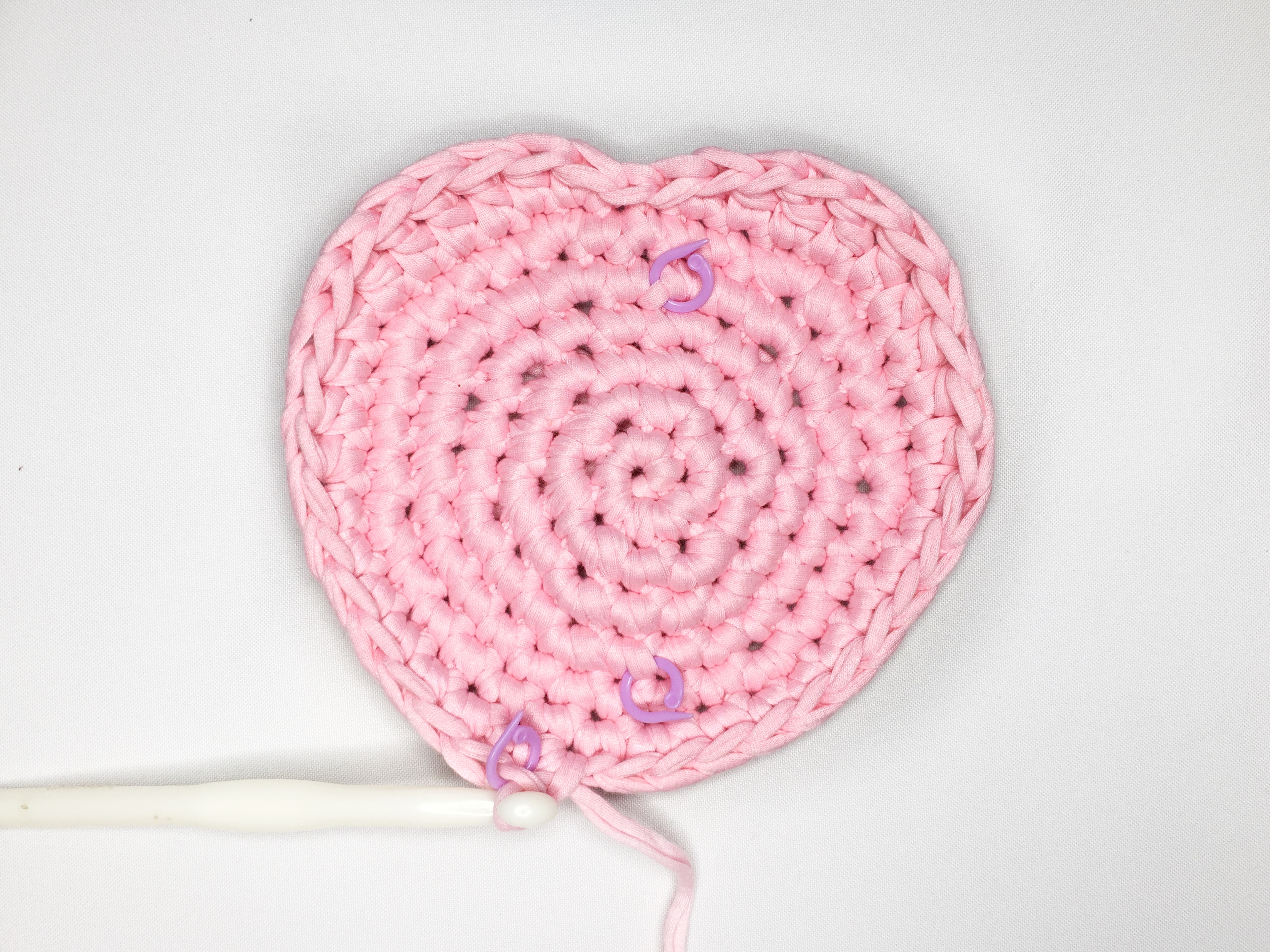 CrochetValentinesBag-step6.jpg