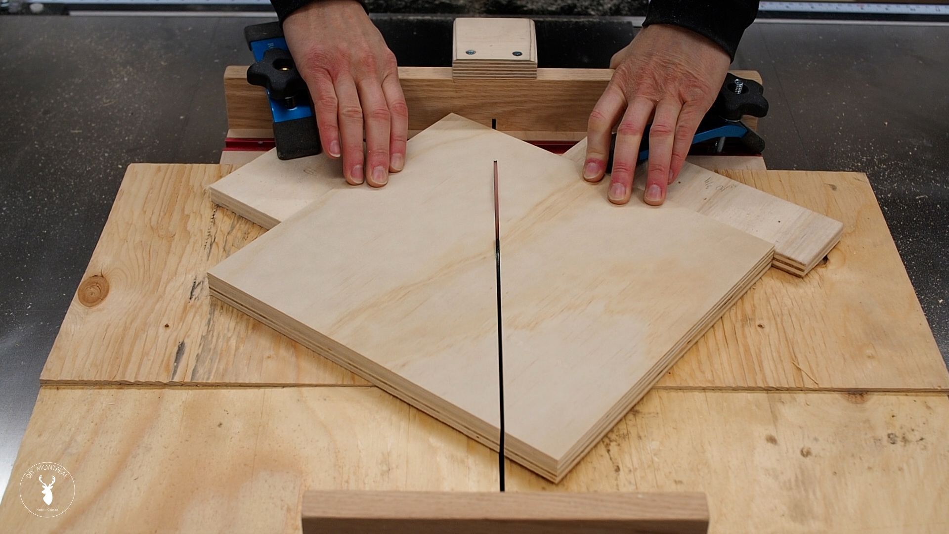 Croscut sled to cut diagonal.jpg