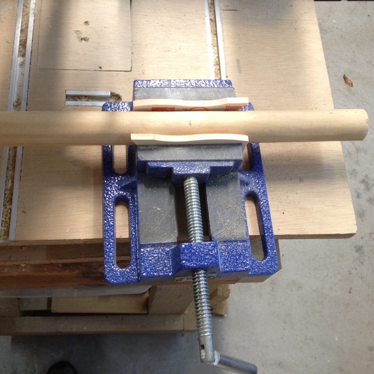 Cuban mop-vise and padding.JPG