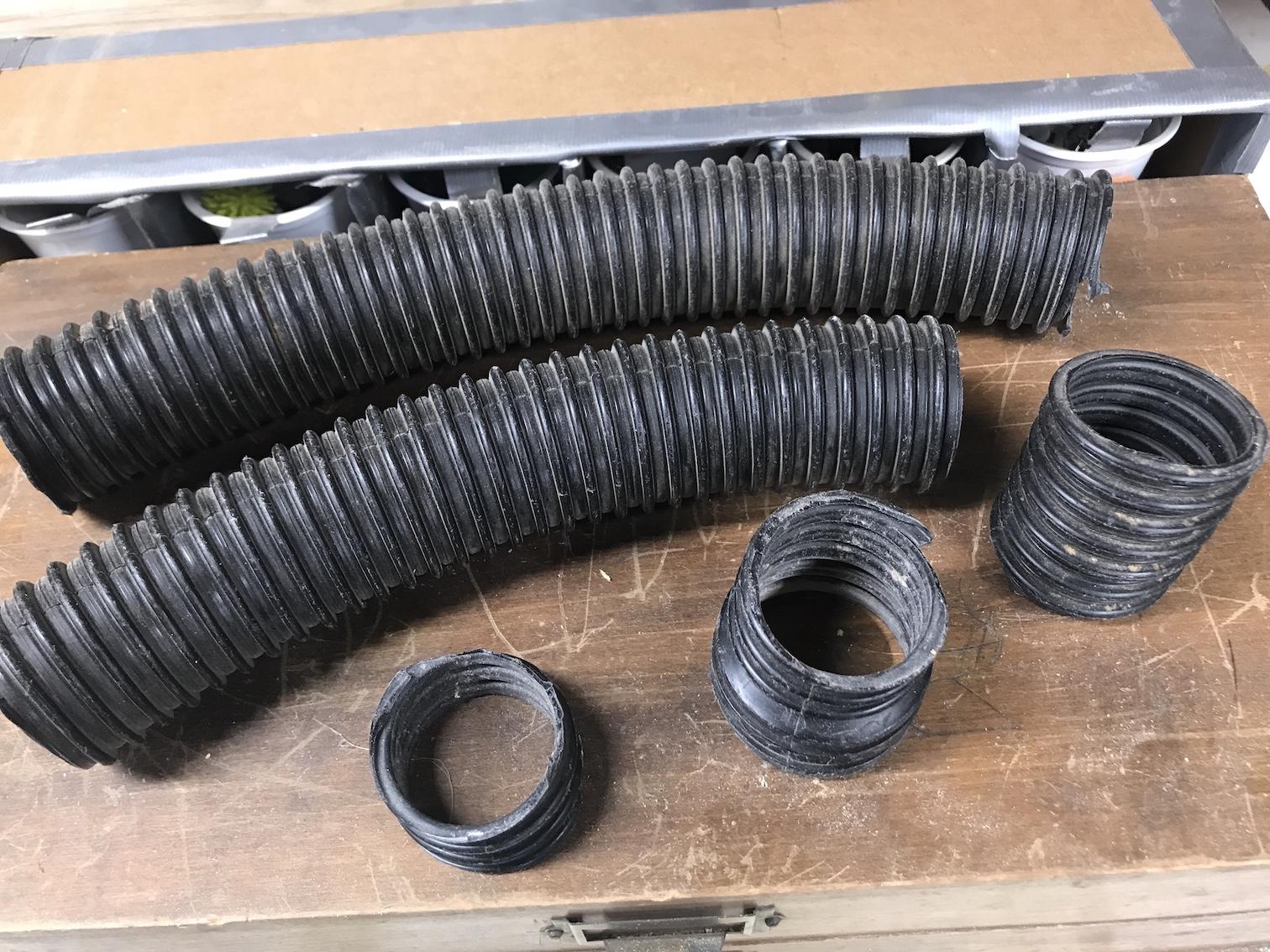 Cut Shop Vac Hose.jpg