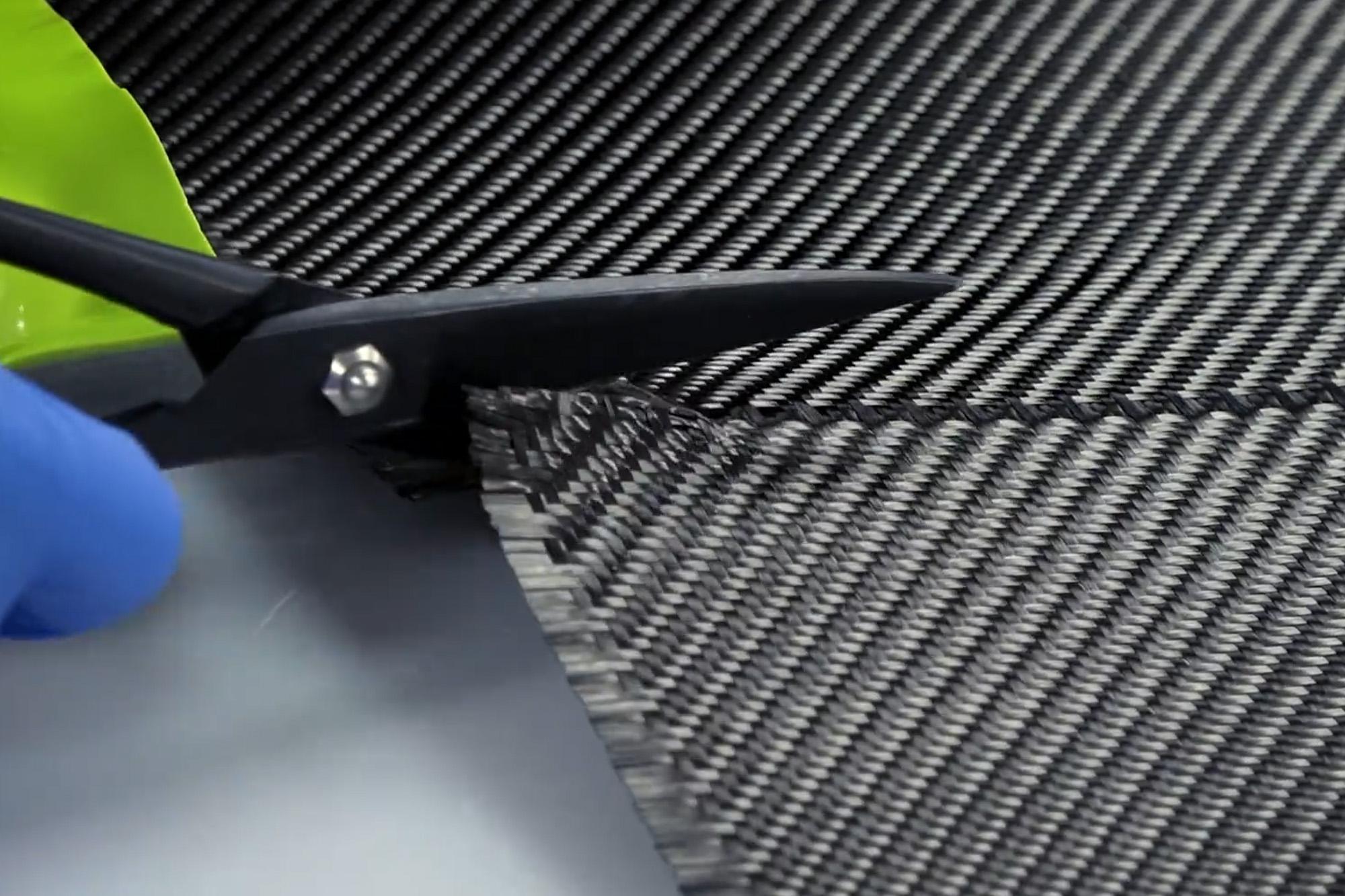 Cutting-carbon-fibre.jpg