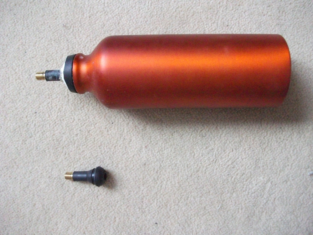 Cylinder with Valve.JPG