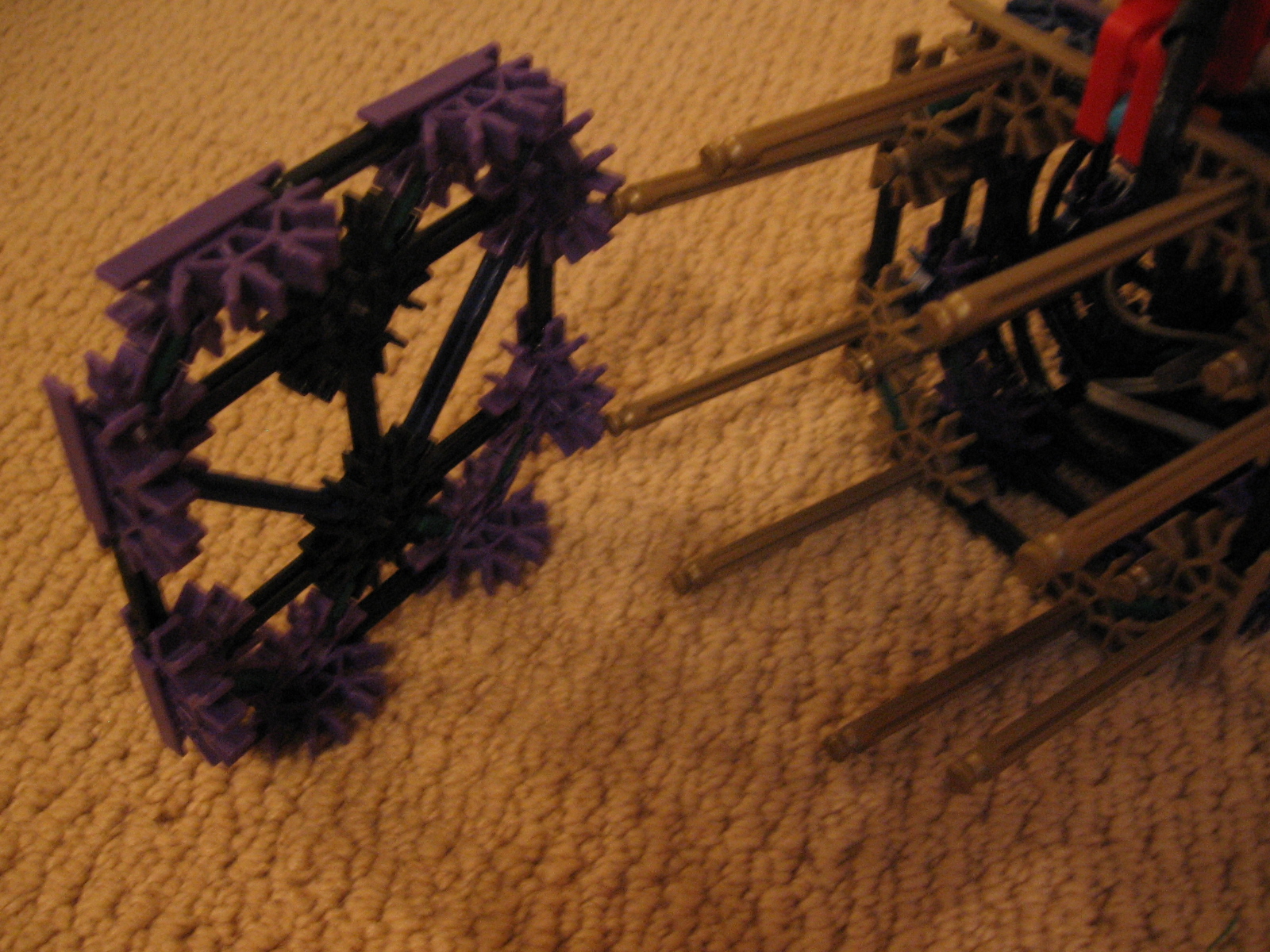 D:\Mika&euml;l\Photo, Image\Instrutable\Instrutables K'nex machine gun 032.jpg