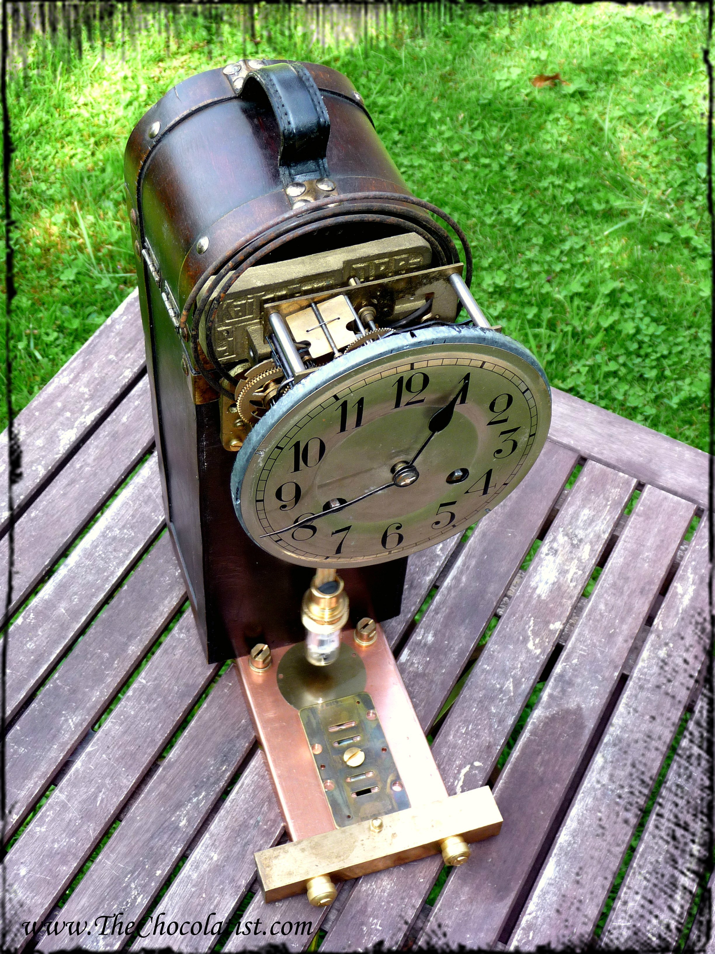 DER STEAMPUNK ZEITMESSER - 5.jpg