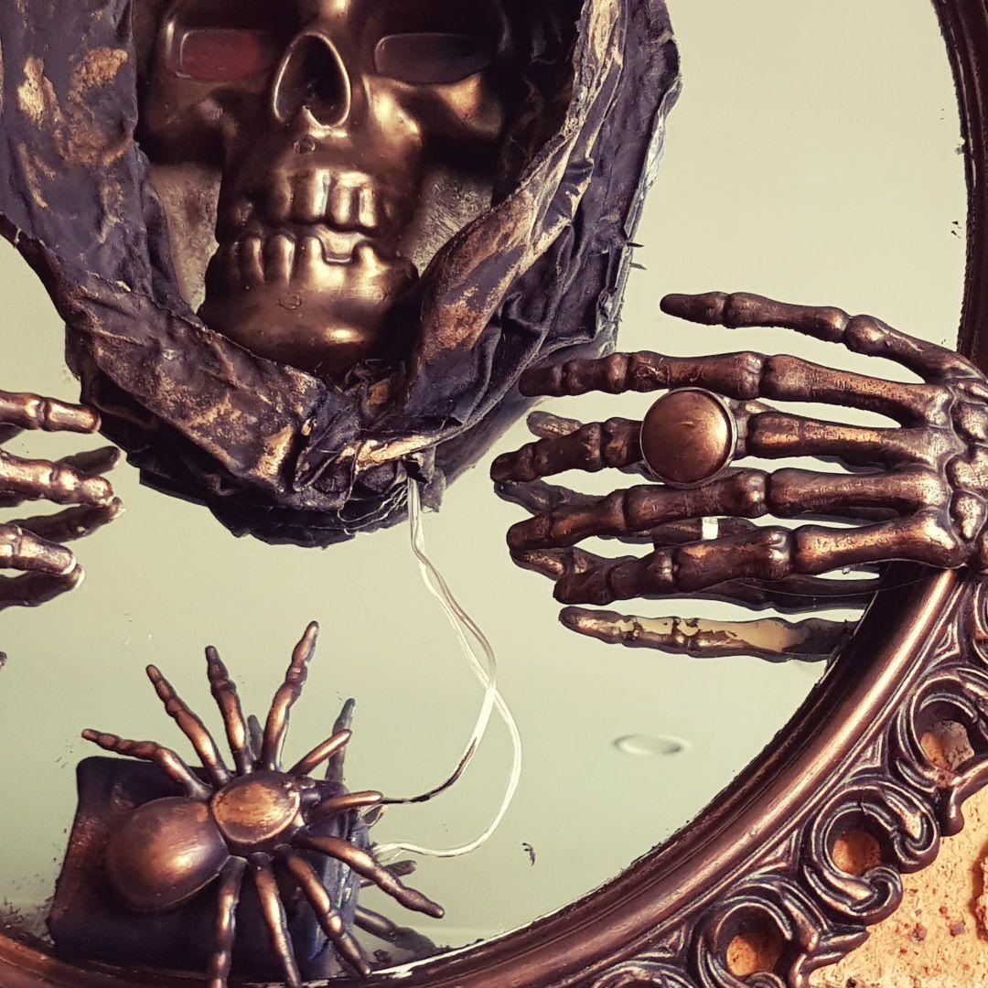 DIY 3D halloween mirror (24).jpg