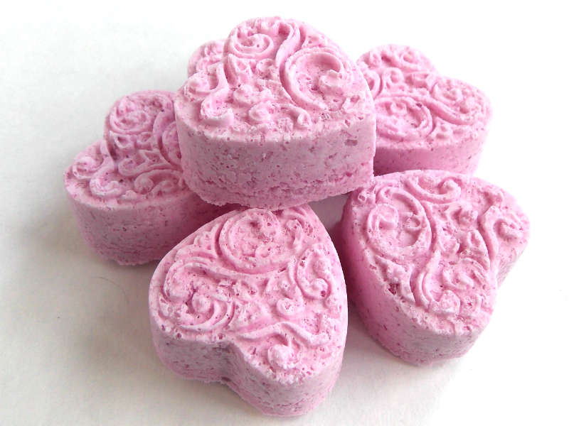 DIY Bath Bombs - final.jpg