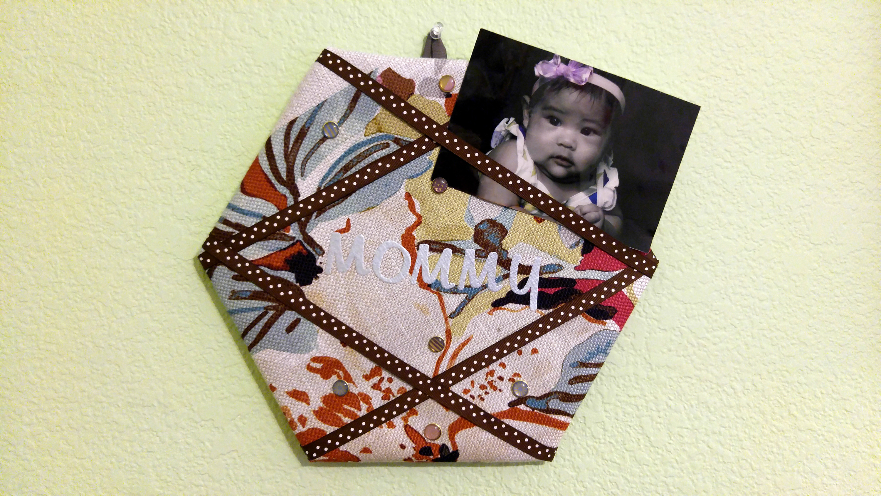 DIY Fabric-Covered Cork Board Thumbnail 05.jpg