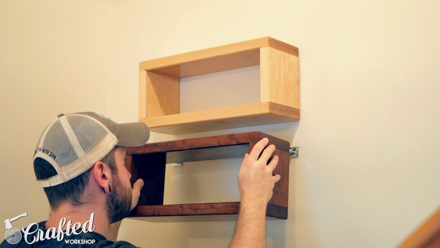 DIY Floating Shelfs with Invisible Hardware - 21.jpg