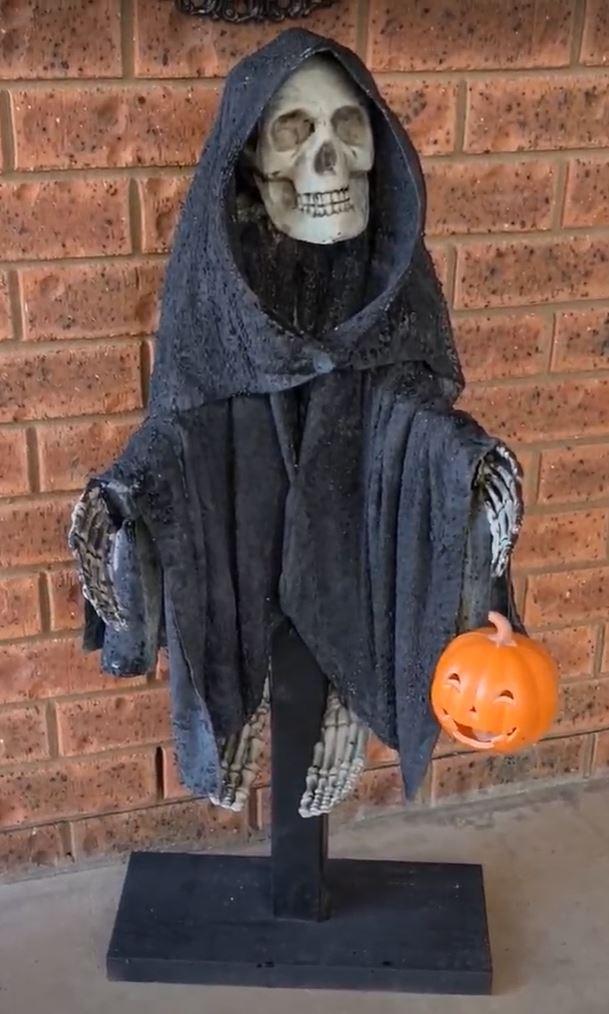 DIY Grim Reaper (14).JPG