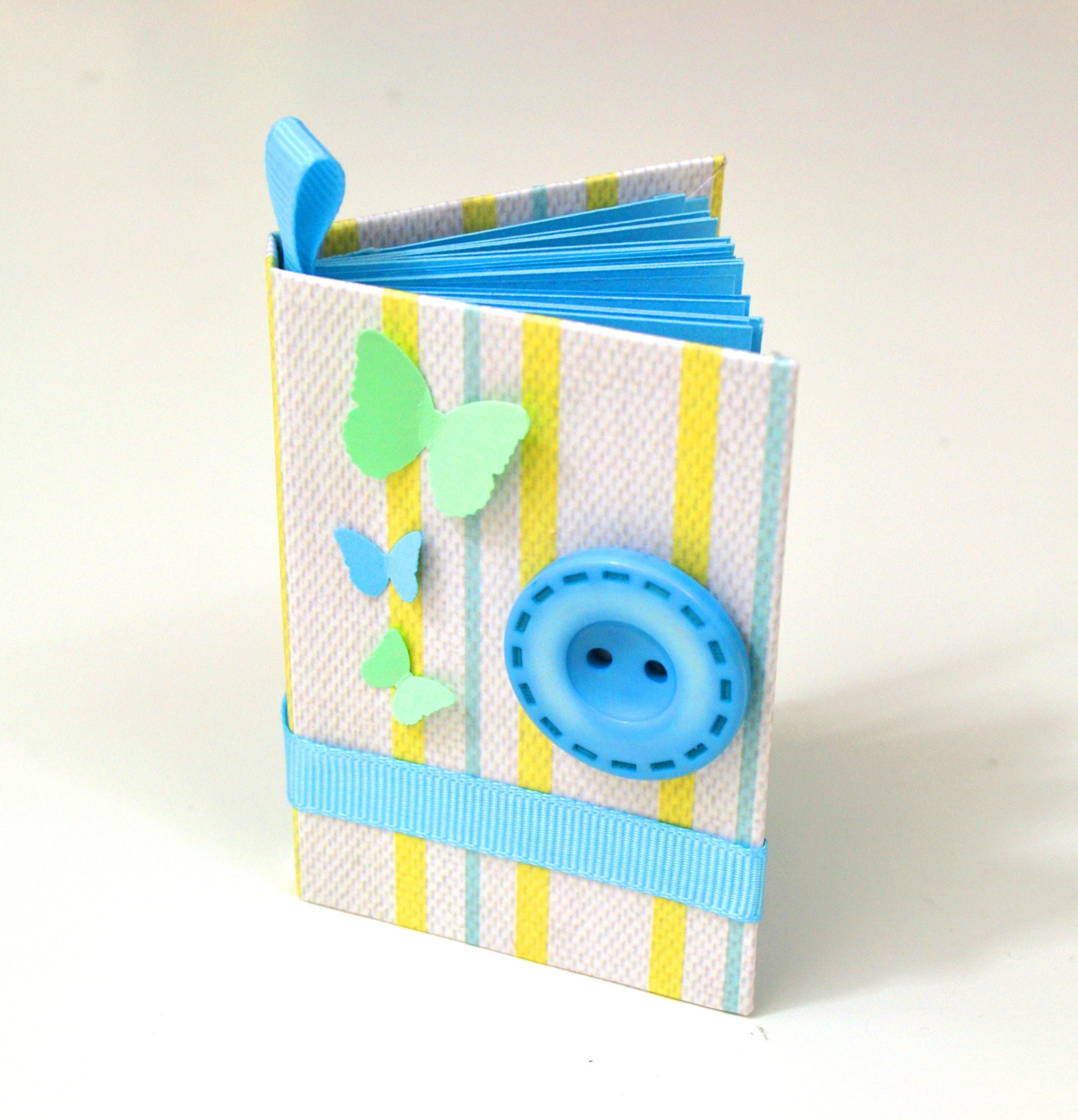 DIY MINI NOTEBOOKS - DIY Arts and Crafts  POCKET - SIZED PAPER NOTEBOOKS - Best out of waste.JPG