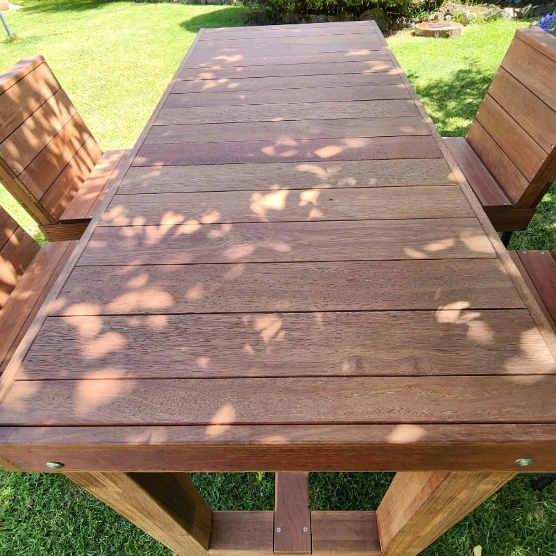 DIY Outdoor bar table (1).jpg