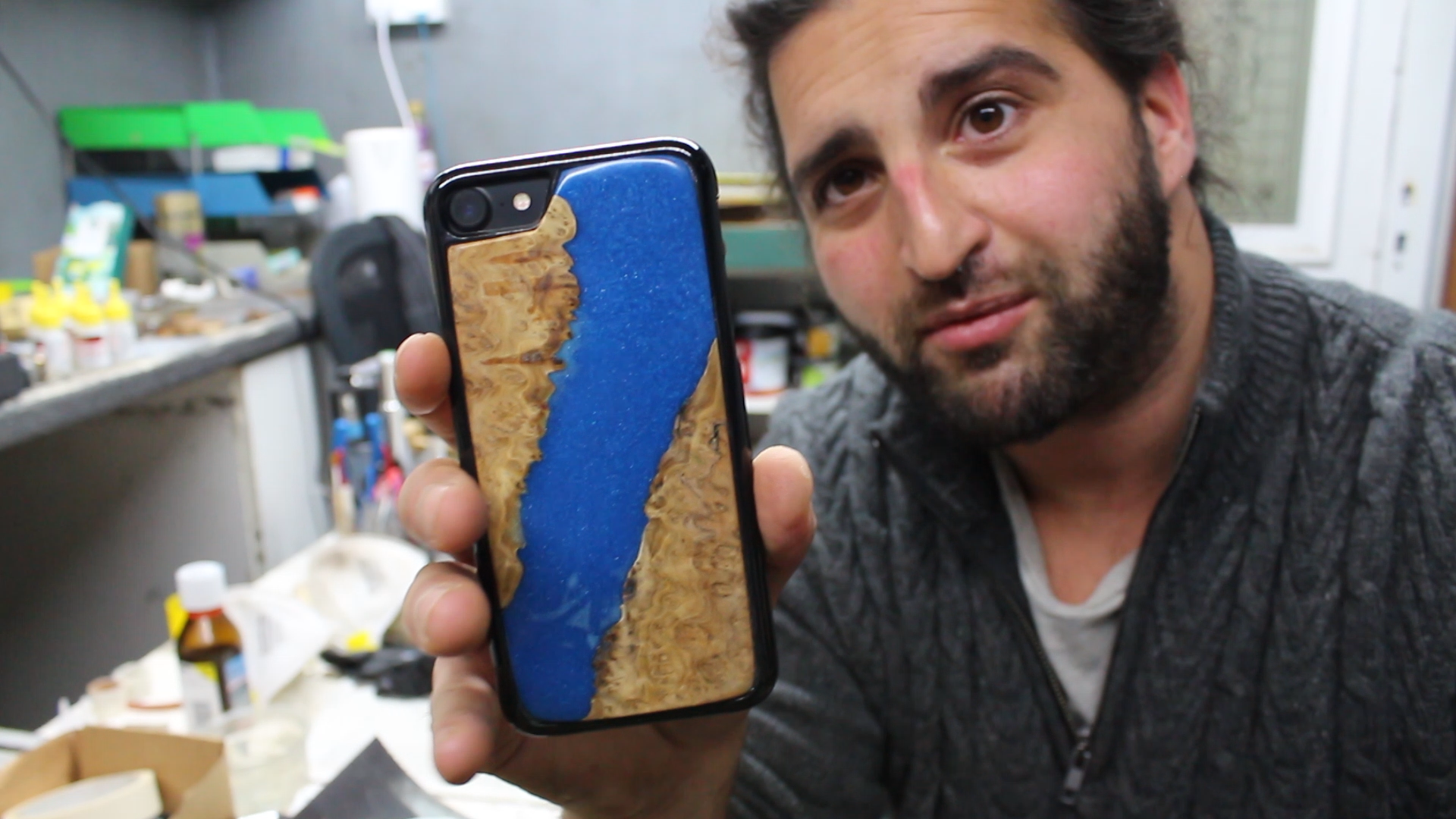 DIY Resin and Wood Phone Case 21.bmp